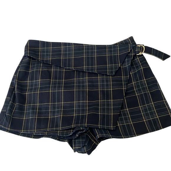 Forever 21 mini skort. Shorts with front overlay Juniors Size Small Lined Preppy - Picture 3 of 10